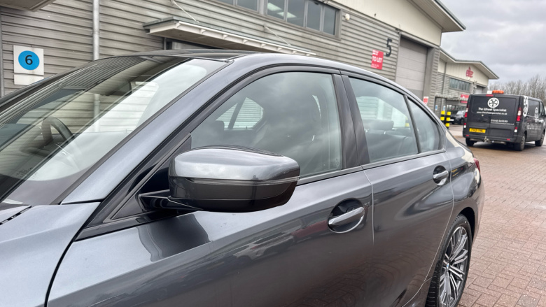 BMW 3 Series 320d M Sport 4dr Step Auto [Tech Pack] Diesel Saloon